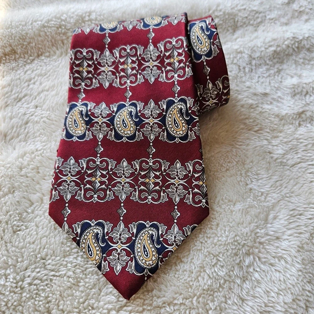 Oscar de la‎ Renta Mens Silk Tie Burgundy Red Paisley Baroque Scroll Geometric